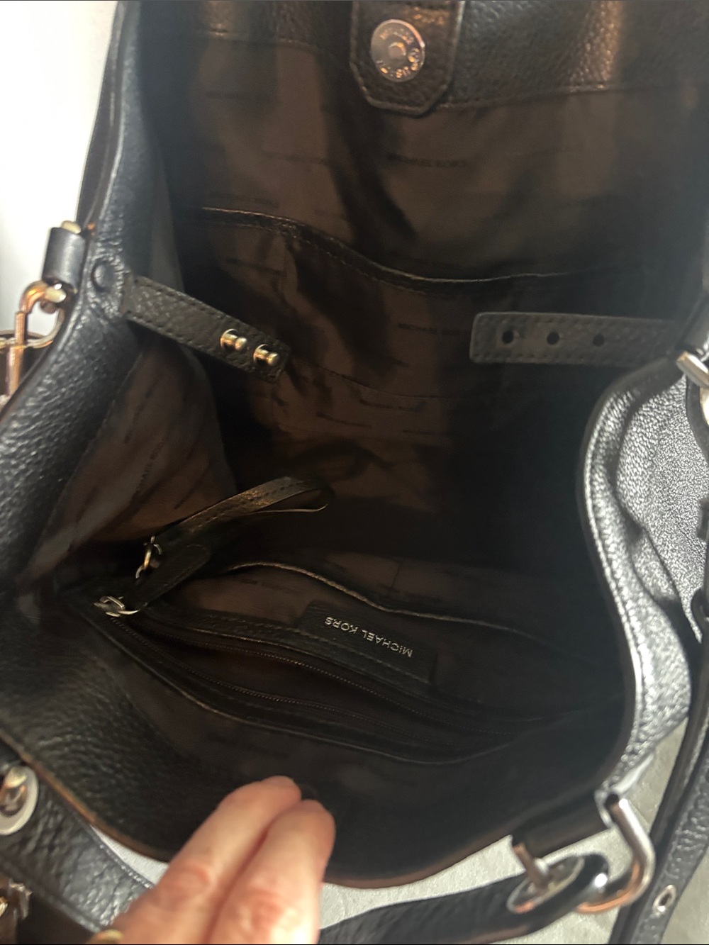 Michael Kors large rare Brooklyn Black Leather Tote with Tassel and Stud Accents - Picture 9 of 17
